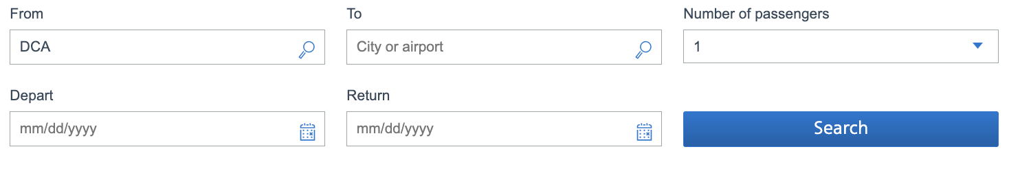 Varios campos en la página de reserva de la aerolínea. En algunos campos hay literales de marcadores de posición,